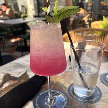 Harlow Grove - Eden Spritz - Breakfast & Brunch Near Me - Winter Garden, Florida Harlow Grove - Eden Spritz - Breakfast & Brunch Near Me - Winter Garden, Florida