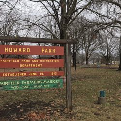 Howard Park - Park signage & Farmers Market schedule