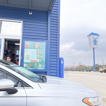 Dutch Bros Coffee - Juice Bars & Smoothies Near Me - San Antonio, Texas