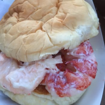 The Clam Shack - Lobster roll with mayo and butter - Seafood Near Me - Kennebunk, Maine The Clam Shack - Lobster roll with mayo and butter - Seafood Near Me - Kennebunk, Maine