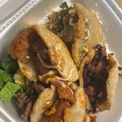 Taqueria San Marcos - Gorditas de asada , chicharon, chile verde , alpastor