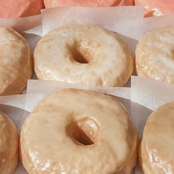 Frankie D’s Donuts - a box of glazed donuts - Donuts Near Me Frankie D’s Donuts - a box of glazed donuts - Donuts Near Me