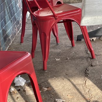St Elmo's Coffee Pub - Trash everywhere - Coffee & Tea Near Me - Alexandria, Virginia St Elmo's Coffee Pub - Trash everywhere - Coffee & Tea Near Me - Alexandria, Virginia