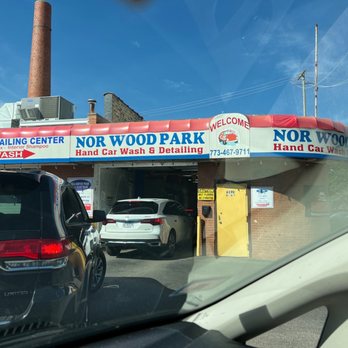 Norwood Park - Always a bit of a line.  Expect to wait 20 min. - Car Wash Near Me - Chicago, Illinois