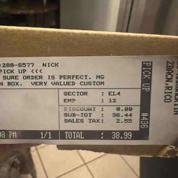 Papa Vito's Italian Restaurant - Does anyone see "White Pizza" on the label to the far right? :-/ - Pizza Near Me - Cocoa Beach, Florida