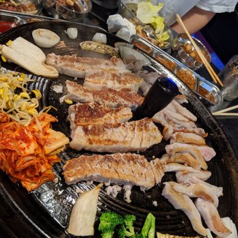 The Cast Iron Pot 3 - Korean Near Me - Flushing, New York The Cast Iron Pot 3 - Korean Near Me - Flushing, New York