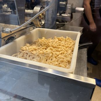 Dal Moro's - Pasta getting made! - Fast Food Near Me - Venezia, VE