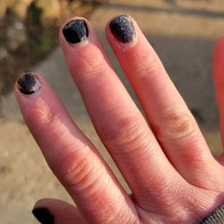Del nails and Spa