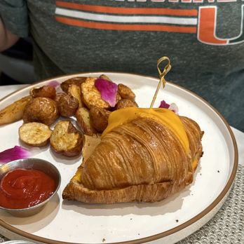 L'Artisane Creative Bakery - Croque Monsieur Croissant - Bakeries Near Me - Coral Gables, Florida L'Artisane Creative Bakery - Croque Monsieur Croissant - Bakeries Near Me - Coral Gables, Florida