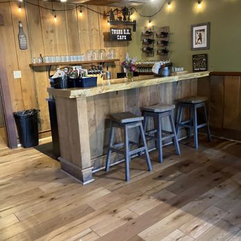 Quilbilly’s Taproom & Restaurant - the bar - Breakfast & Brunch Near Me - Quilcene, Washington Quilbilly’s Taproom & Restaurant - the bar - Breakfast & Brunch Near Me - Quilcene, Washington