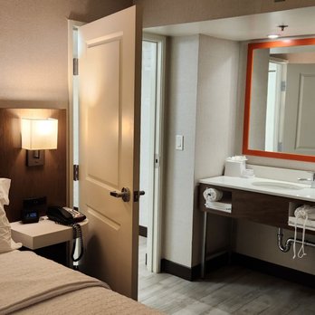 Hampton Inn Fairfax City - Hotels Near Me - Fairfax, Virginia Hampton Inn Fairfax City - Hotels Near Me - Fairfax, Virginia