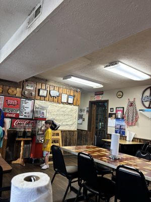 Smokey Pig Bar-B-Q by null