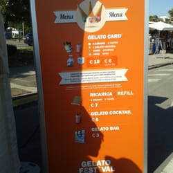 Gelato Festival - La cassa dove comprare a 10 € il carnet di 5 degustazioni! Votando il gusto più buono si ha diritto ad una sesta degustazione!
