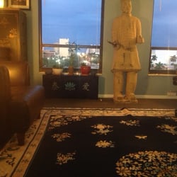 Laura Kohn, LMHC CHt - Laura Kohn Group - Enjoy relaxed comfort in our Asian inspired office setting.