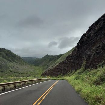 808 Rides - Riding through maui - Bike Rentals Near Me - Lahaina, Hawaii