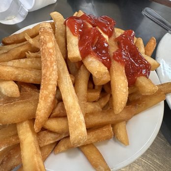 Rye Ridge Deli - French fries - Delis Near Me - Rye Brook, New York Rye Ridge Deli - French fries - Delis Near Me - Rye Brook, New York