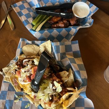 Famous Dave's Bar-B-Que - 9/14/22 Starters - Barbeque Near Me - Reno, Nevada