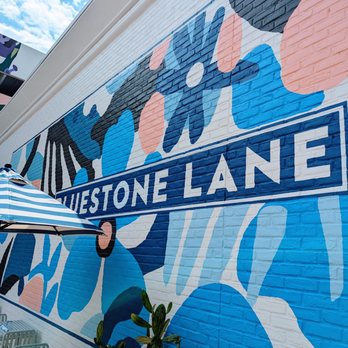 Bluestone Lane Rice Village Café - Outside - Coffee & Tea Near Me - Houston, Texas