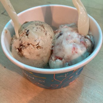 Wanderlust Creamery - royal milt tea-ramisu, strawberry daifuku (seasonal) - Ice Cream & Frozen Yogurt Near Me - Pasadena, California Wanderlust Creamery - royal milt tea-ramisu, strawberry daifuku (seasonal) - Ice Cream & Frozen Yogurt Near Me - Pasadena, California