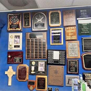 Crown Trophy - Plaques, t -shirts, bags - Trophy Shops Near Me - Santa Clarita, California Crown Trophy - Plaques, t -shirts, bags - Trophy Shops Near Me - Santa Clarita, California