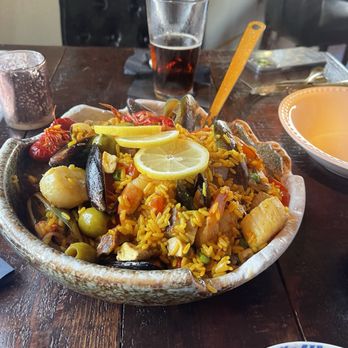 Espana - Paella valenciana - Mediterranean Near Me - McAllen, Texas