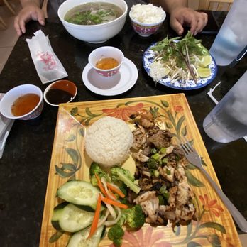 Pho Hoang Restaurant - Pho Steak - Vietnamese Near Me - Riverview, Florida