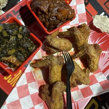 The Licking Orlando - Chicken wing dinner - Soul Food Near Me - Orlando, Florida The Licking Orlando - Chicken wing dinner - Soul Food Near Me - Orlando, Florida