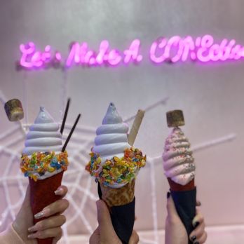 Fluffy Bear - Ice Cream & Frozen Yogurt Near Me - Laguna Hills, California