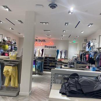 Fabletics - Sports Wear Near Me - Atlanta, Georgia