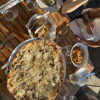 Mida - East Boston - Pizza Near Me - Boston, Massachusetts Mida - East Boston - Pizza Near Me - Boston, Massachusetts
