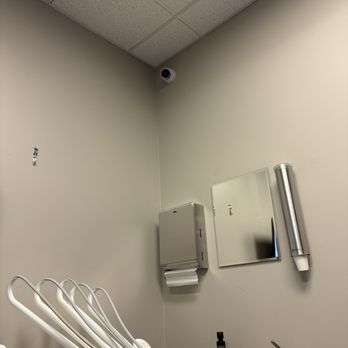 Courtyard Dental Care - Video camera pointed directed at patient in an exam room without proper prior consent. - Pediatric Dentists Near Me - Auburn, California Courtyard Dental Care - Video camera pointed directed at patient in an exam room without proper prior consent. - Pediatric Dentists Near Me - Auburn, California
