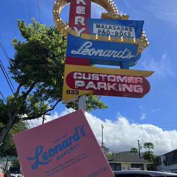 Leonard's Bakery - Bakeries Near Me - Honolulu, Hawaii Leonard's Bakery - Bakeries Near Me - Honolulu, Hawaii