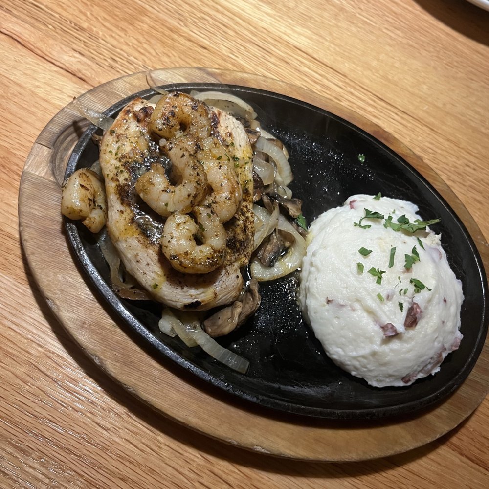 Applebee's Grill + Bar - Chicken and shrimp - American Near Me - La Habra, California Applebee's Grill + Bar - Chicken and shrimp - American Near Me - La Habra, California