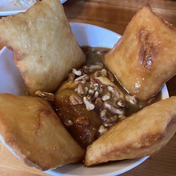Ruby Sunshine Knoxville - Apple pie stuffed beignets - Breakfast & Brunch Near Me - Knoxville, Tennessee Ruby Sunshine Knoxville - Apple pie stuffed beignets - Breakfast & Brunch Near Me - Knoxville, Tennessee