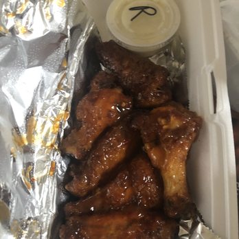 Goodfellas Pizzeria - GF Wings sweet habanero - Pizza Near Me - Albuquerque, New Mexico