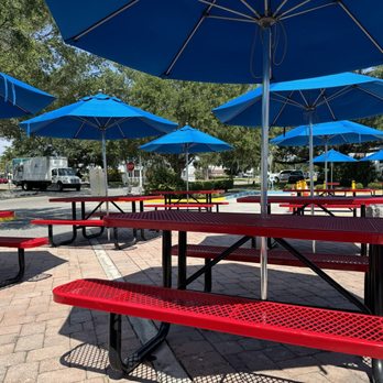 Bar Harbor Seafood - Picnic tables to eat at or wait for your order. - Seafood Near Me - Orlando, Florida Bar Harbor Seafood - Picnic tables to eat at or wait for your order. - Seafood Near Me - Orlando, Florida