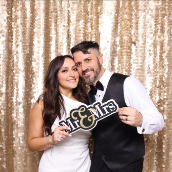 EnVee Photo Booth - Photo Booth Rentals Near Me EnVee Photo Booth - Photo Booth Rentals Near Me