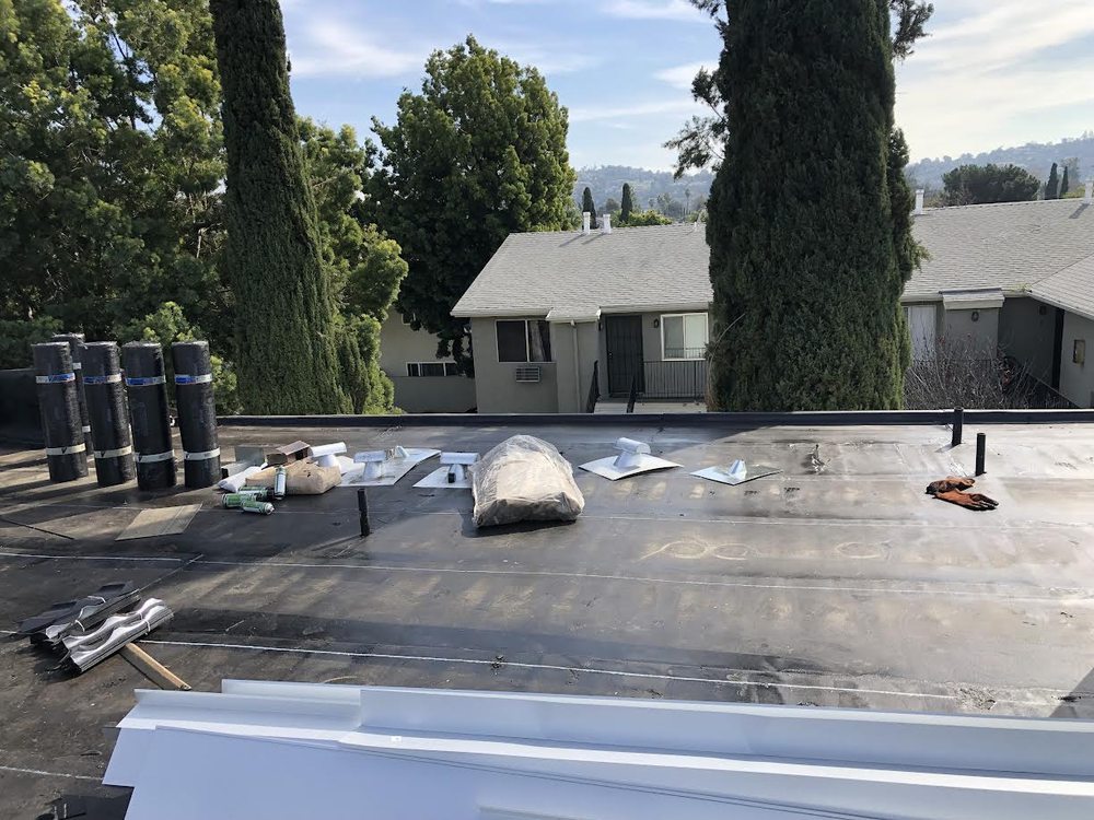 Slide of Zenith Roofing Services