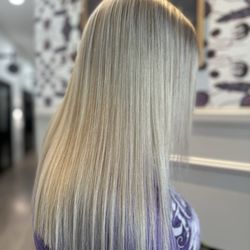 The Salon 619 - Baby highlight blonde