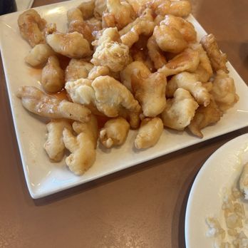 Goodworld Chinese Restaurant - Sweet-and-Sweet and Sour Chicken - Dim Sum Near Me - Portland, Oregon Goodworld Chinese Restaurant - Sweet-and-Sweet and Sour Chicken - Dim Sum Near Me - Portland, Oregon
