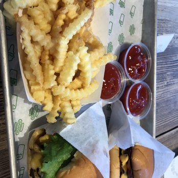 Shake Shack Century City Mall - 2nd Floor - Fast Food Near Me - Los Angeles, California Shake Shack Century City Mall - 2nd Floor - Fast Food Near Me - Los Angeles, California