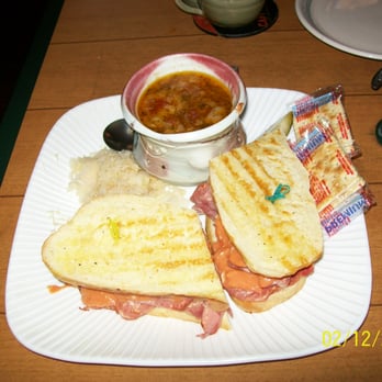 Heska's Sugar Shack - Sandwiches Near Me - Mentone, California