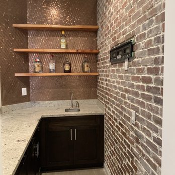 MundsPro - -LET US HELP YOU CREATE 
*quality 
  *safety 
    *reliability       
      *everytime 
Bar area design feature. Design. Built. - Handyman Near Me