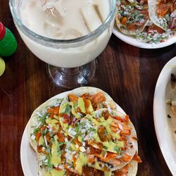 La Riviera Costeña - Tacos al Pastor and horchata