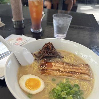 Momosan Waikiki - Ramen Near Me - Honolulu, Hawaii