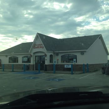 Crossroads Quik Stop - the front of a restaurant - Convenience Stores Near Me - Nevada, Texas Crossroads Quik Stop - the front of a restaurant - Convenience Stores Near Me - Nevada, Texas