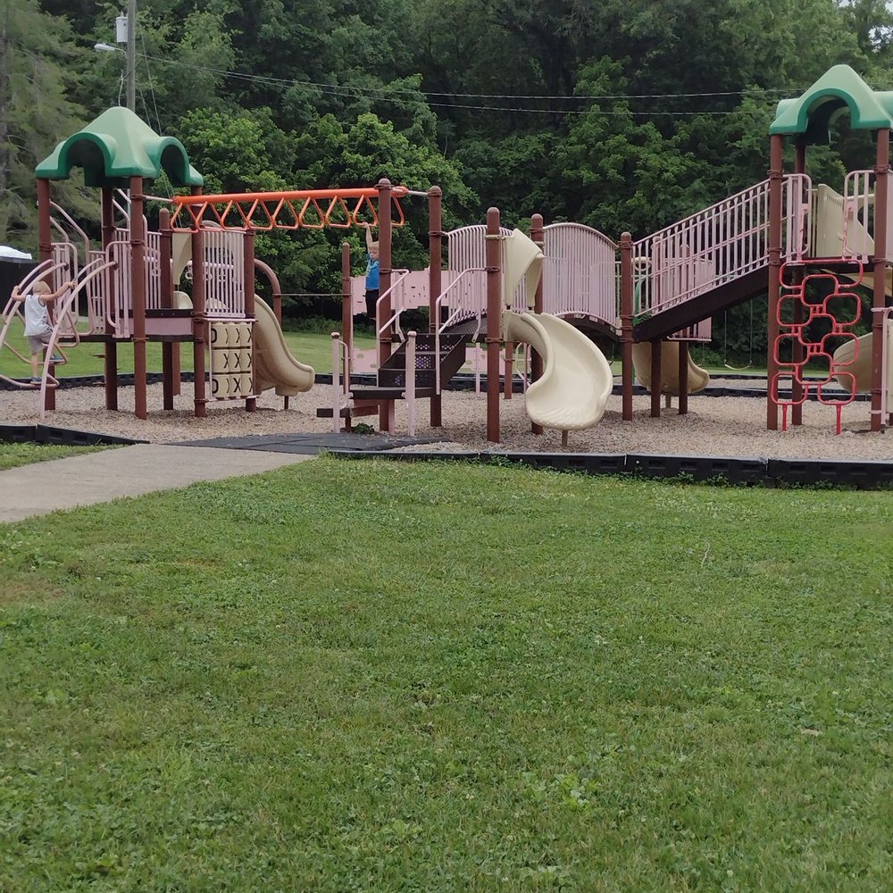 Billy Dunlop Park - Kids' playground - Hiking Near Me - Clarksville, Tennessee Billy Dunlop Park - Kids' playground - Hiking Near Me - Clarksville, Tennessee