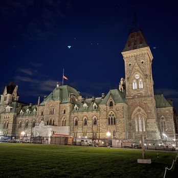 Parliament Hill - Landmarks & Historical Buildings Near Me - Ottawa, Ontario Parliament Hill - Landmarks & Historical Buildings Near Me - Ottawa, Ontario