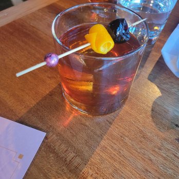 Gabbiano's - Old fashioned - Italian Near Me - Portland, Oregon