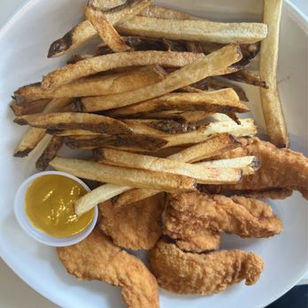 Sugar Tree Cafe - Chicken Fingers and Fries - Cafes Near Me - Nutley, New Jersey